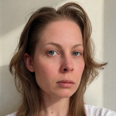 Profile photo of Hannah Elwell